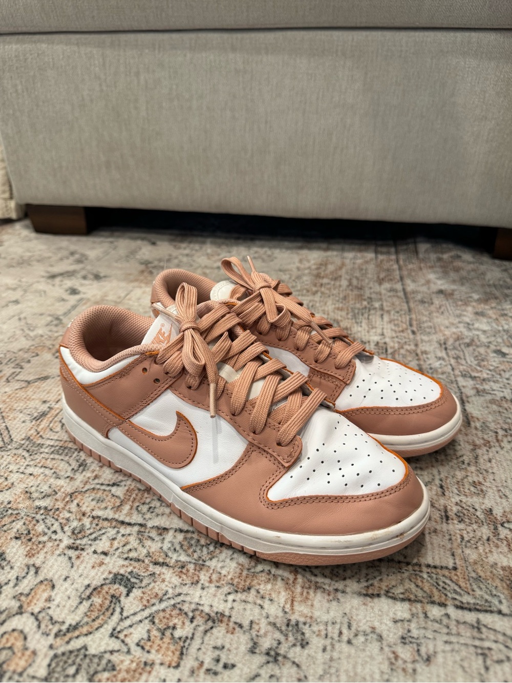 Nike Dunk Low Sneakers